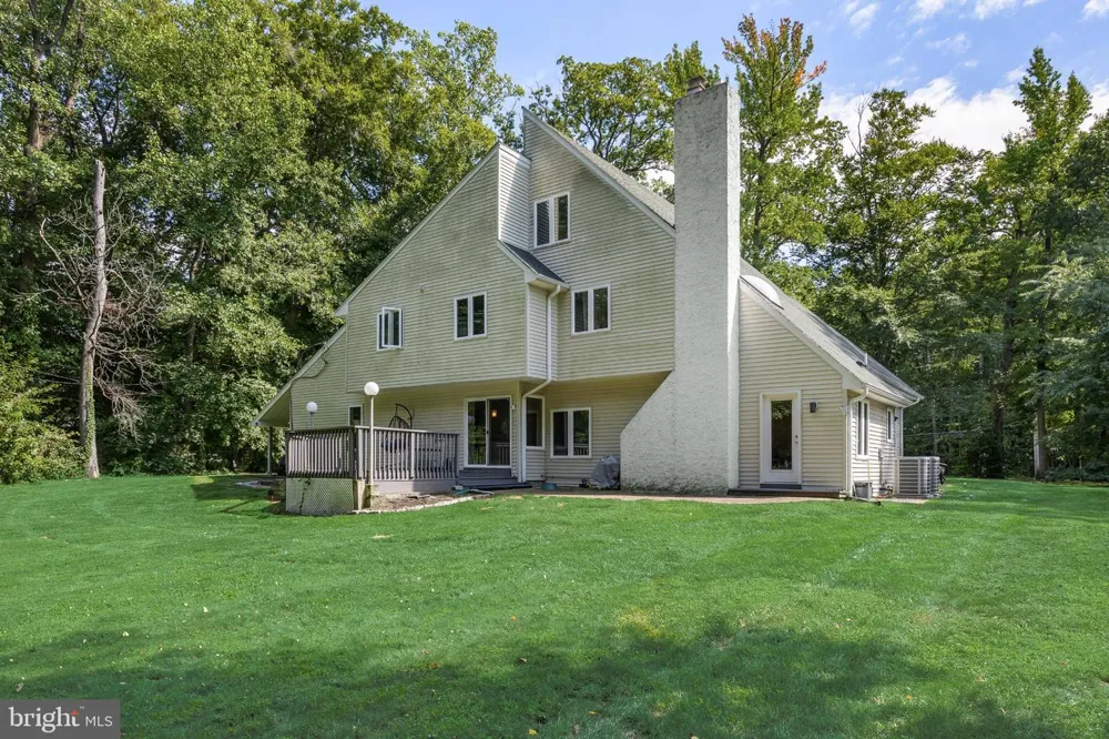 1 BLOOMER DRIVE Burlington, NJ 08016