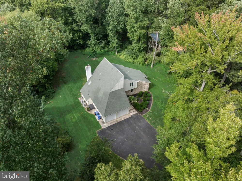 1 BLOOMER DRIVE Burlington, NJ 08016