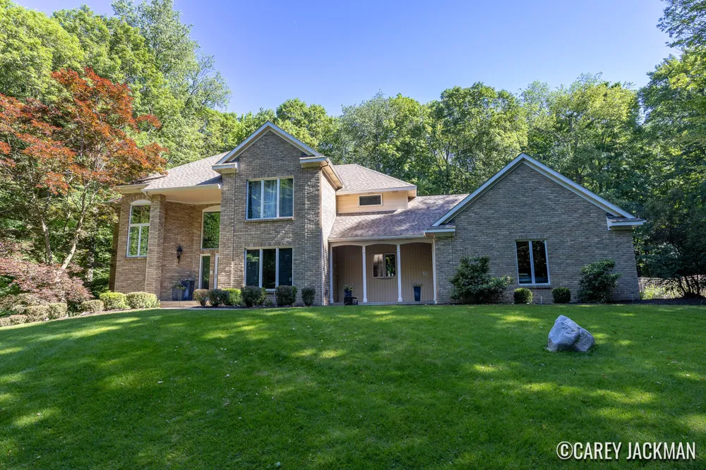 2111 Woodley Creek Court NW Comstock Park, MI 49321