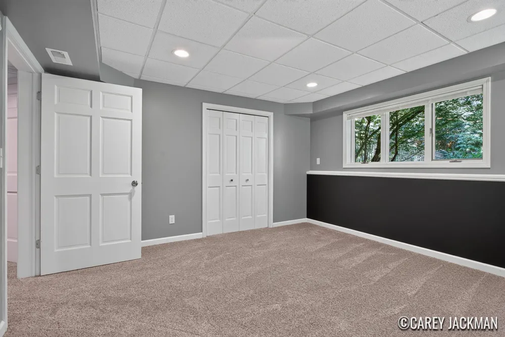 2111 Woodley Creek Court NW Comstock Park, MI 49321