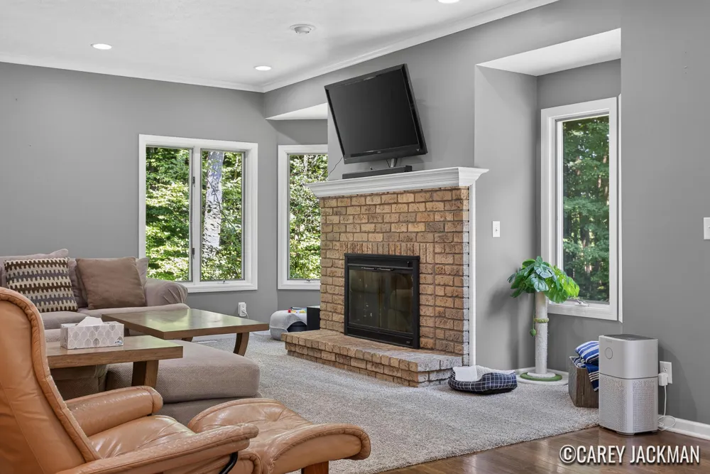2111 Woodley Creek Court NW Comstock Park, MI 49321