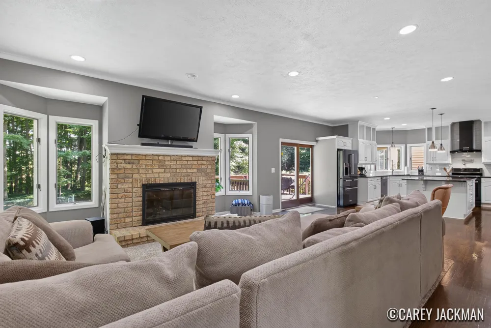 2111 Woodley Creek Court NW Comstock Park, MI 49321