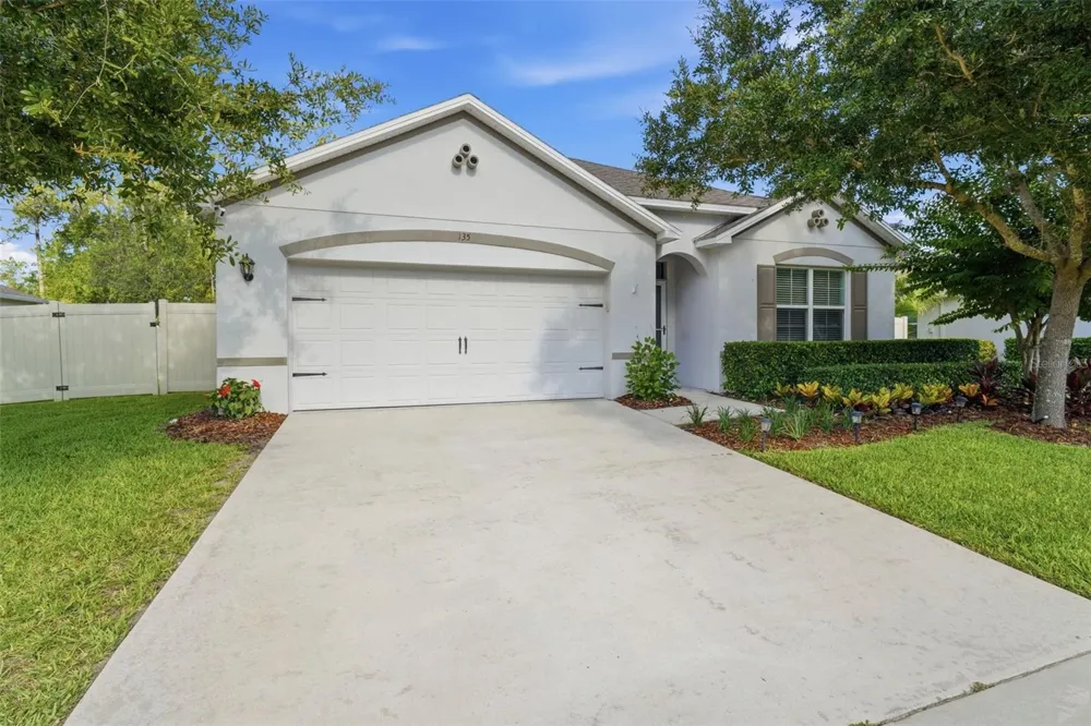 135 POINT PLEASANT ROAD Deland, FL 32724