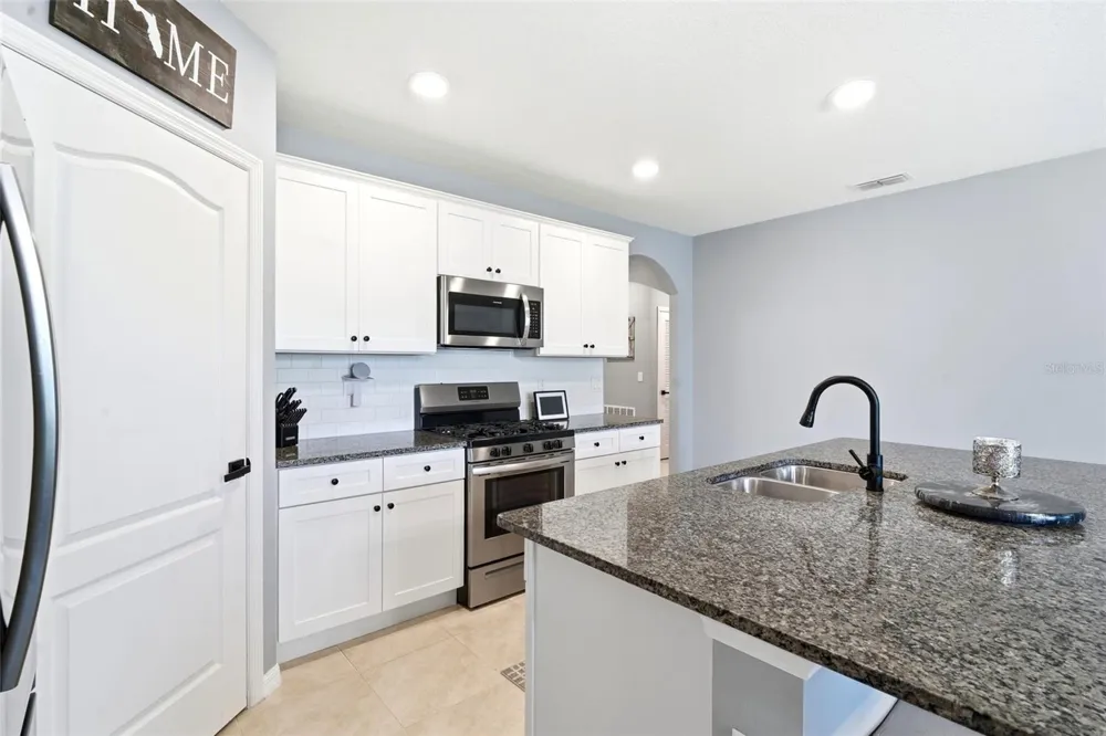 135 POINT PLEASANT ROAD Deland, FL 32724