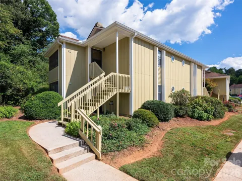 110 Heywood Road #4A