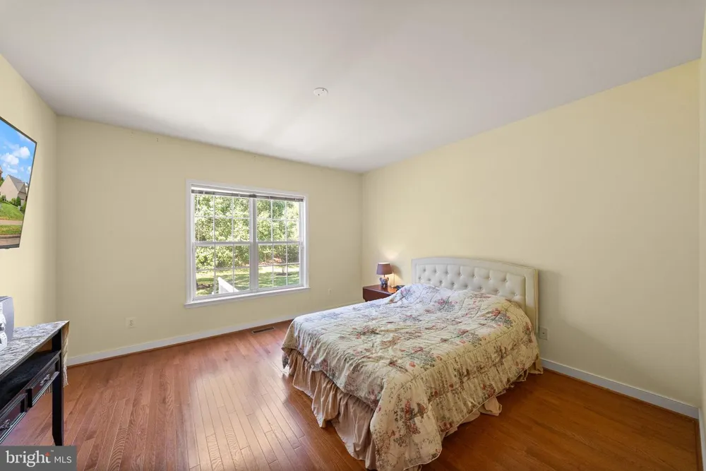 5976 PINEY GROVE WAY Gainesville, VA 20155