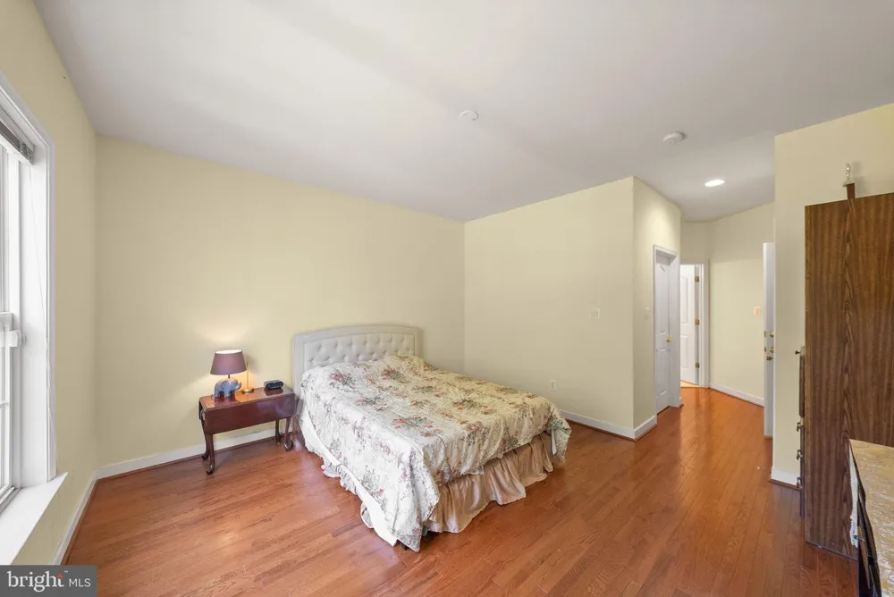 5976 PINEY GROVE WAY Gainesville, VA 20155