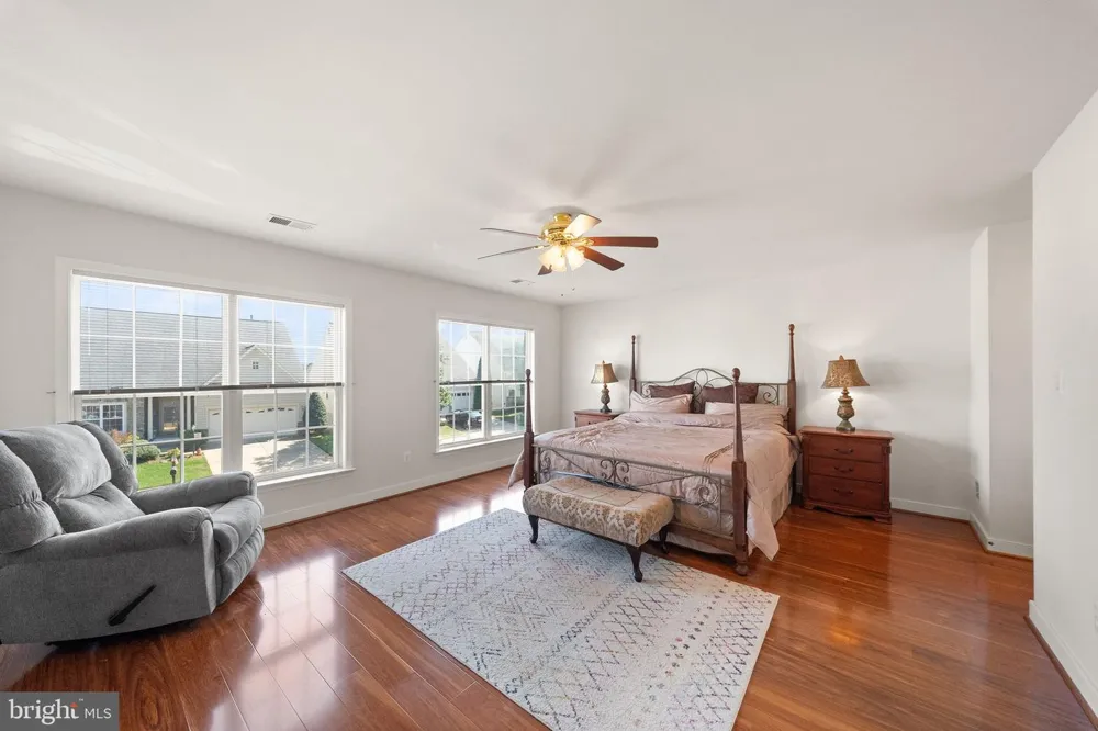 5976 PINEY GROVE WAY Gainesville, VA 20155