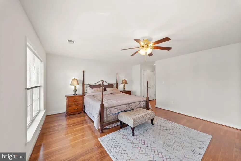 5976 PINEY GROVE WAY Gainesville, VA 20155