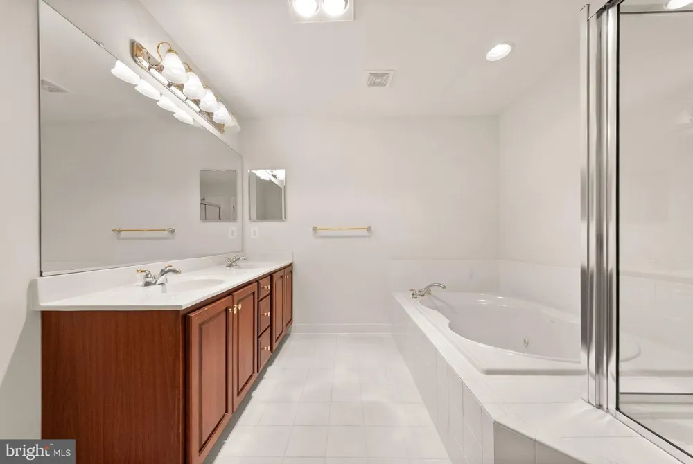 5976 PINEY GROVE WAY Gainesville, VA 20155
