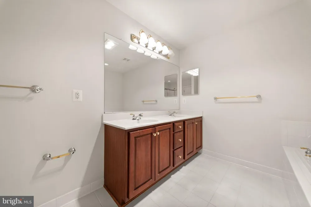 5976 PINEY GROVE WAY Gainesville, VA 20155
