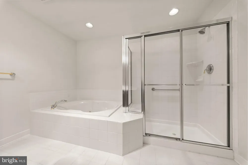 5976 PINEY GROVE WAY Gainesville, VA 20155