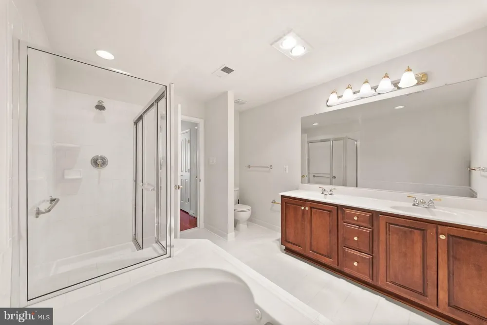 5976 PINEY GROVE WAY Gainesville, VA 20155