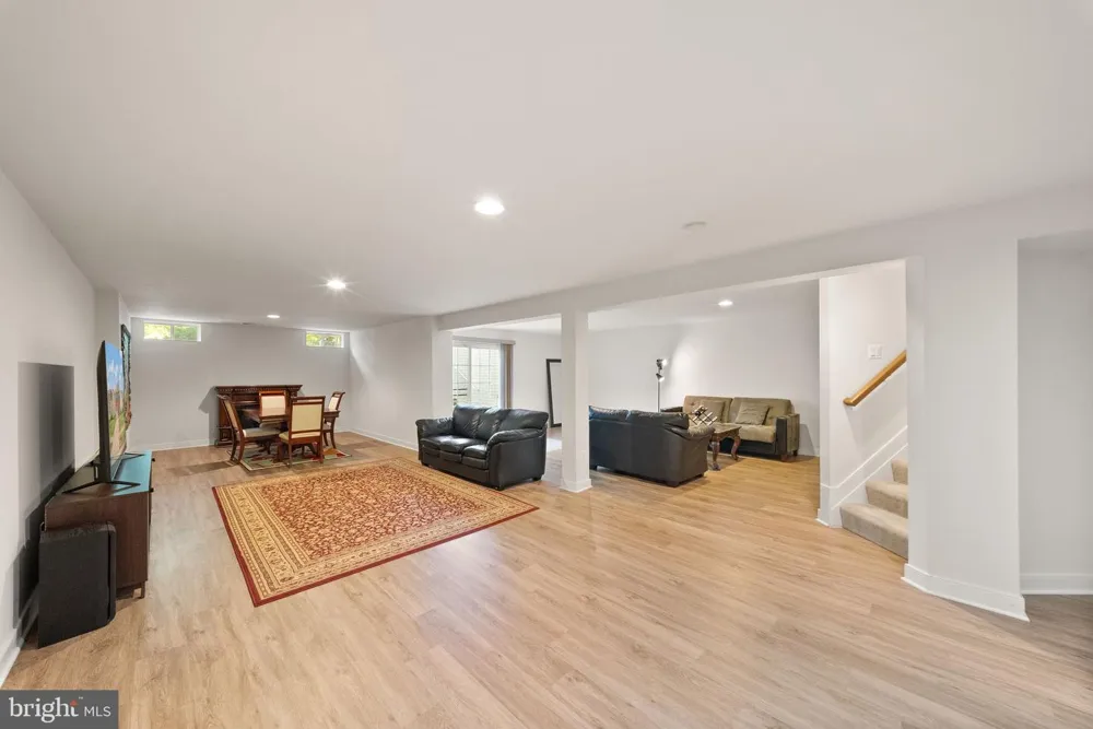 5976 PINEY GROVE WAY Gainesville, VA 20155