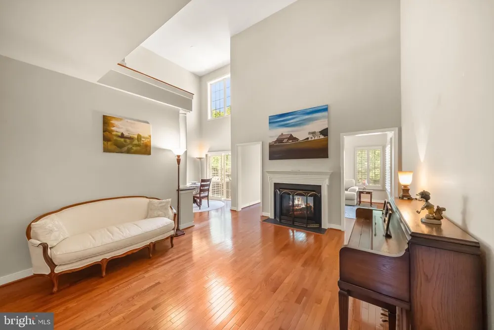 5976 PINEY GROVE WAY Gainesville, VA 20155