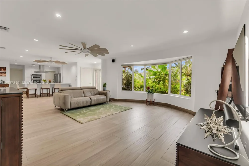 2820 NE 40th Ct Fort Lauderdale, FL 33308