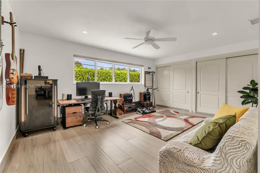 2820 NE 40th Ct Fort Lauderdale, FL 33308