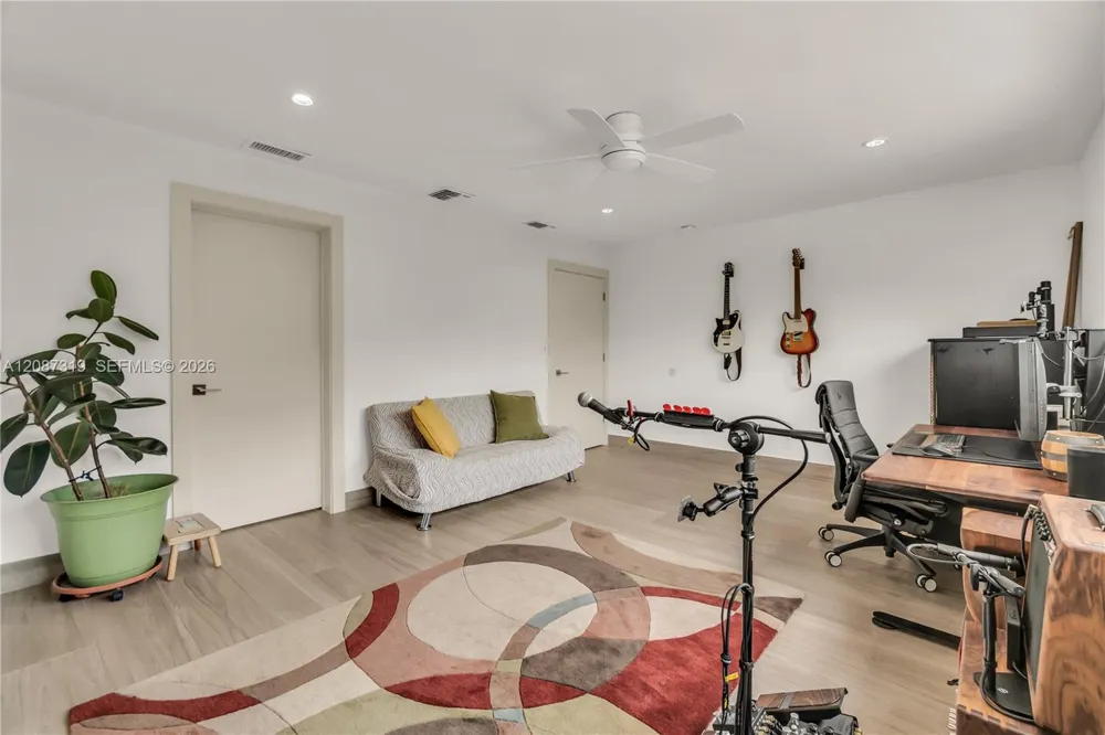 2820 NE 40th Ct Fort Lauderdale, FL 33308