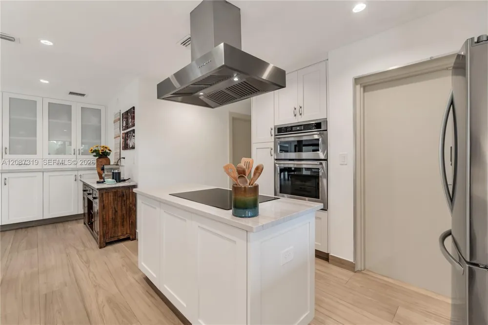 2820 NE 40th Ct Fort Lauderdale, FL 33308