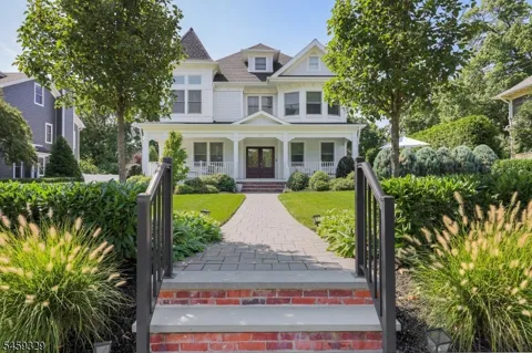 321 Elm Street, Unit A
