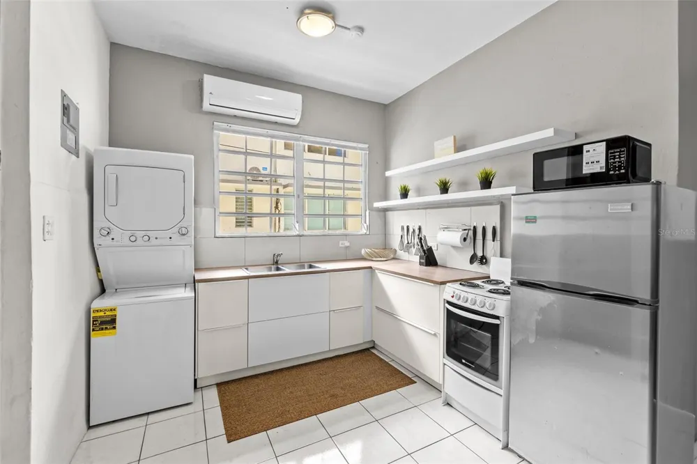 61 LUISA #2B San Juan, PR 00907
