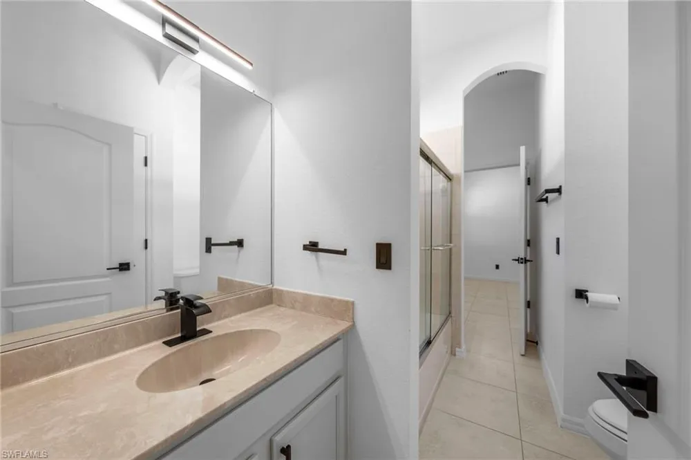 2628 Fairmont Cove Court Cape Coral, FL 33991