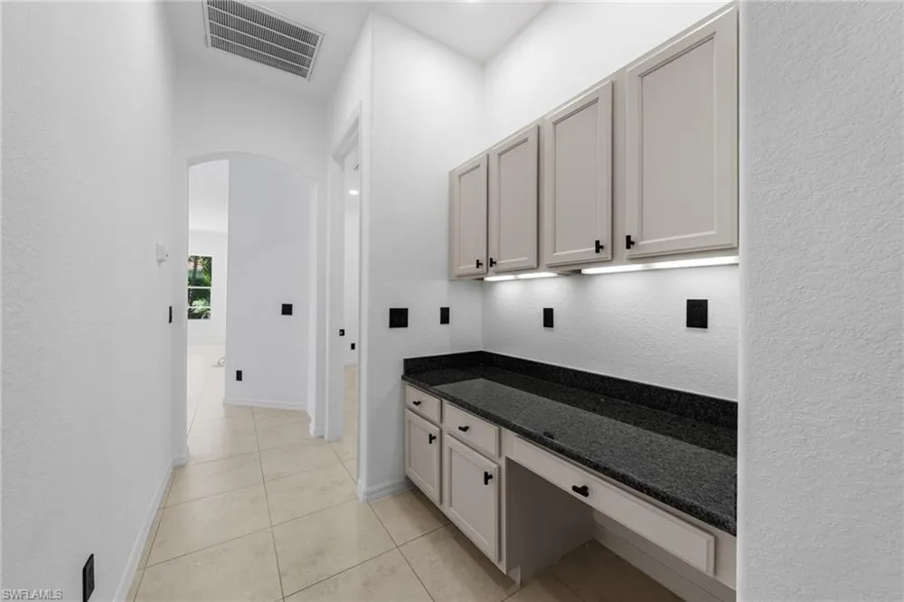 2628 Fairmont Cove Court Cape Coral, FL 33991