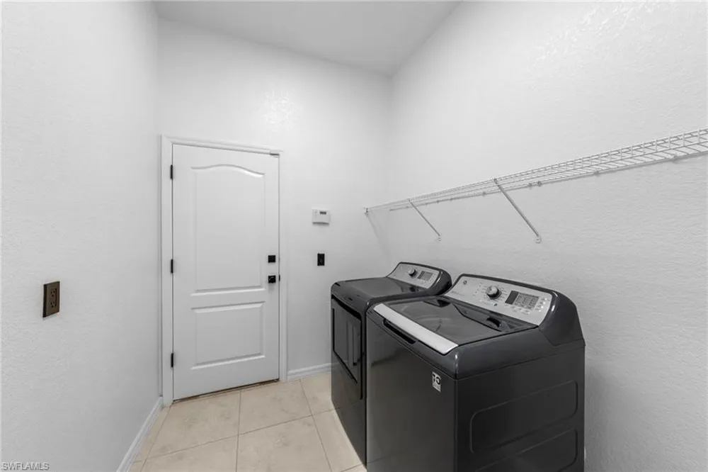 2628 Fairmont Cove Court Cape Coral, FL 33991