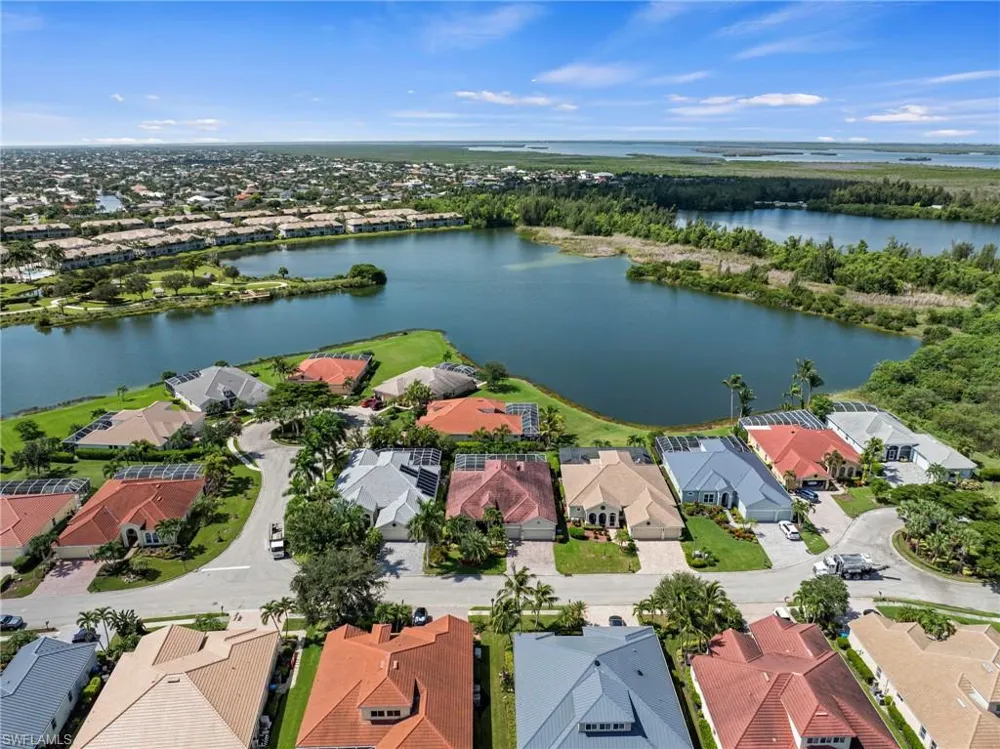 2628 Fairmont Cove Court Cape Coral, FL 33991