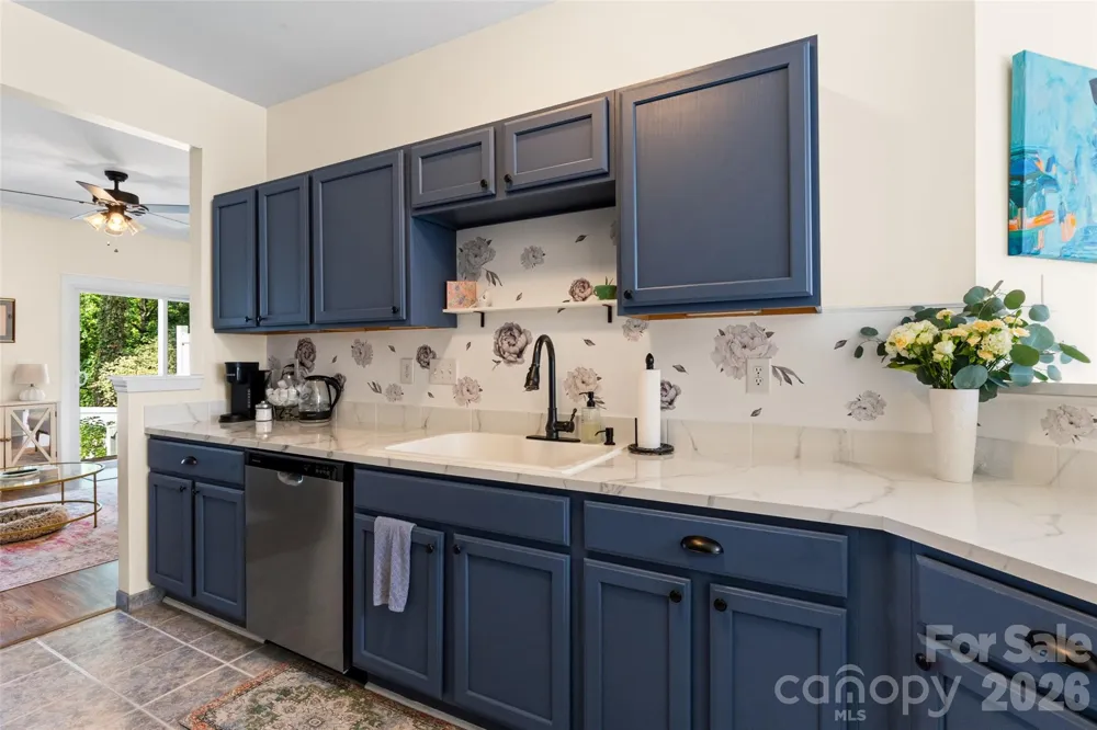 4001 Waterside Lane #C Cramerton, NC 28032
