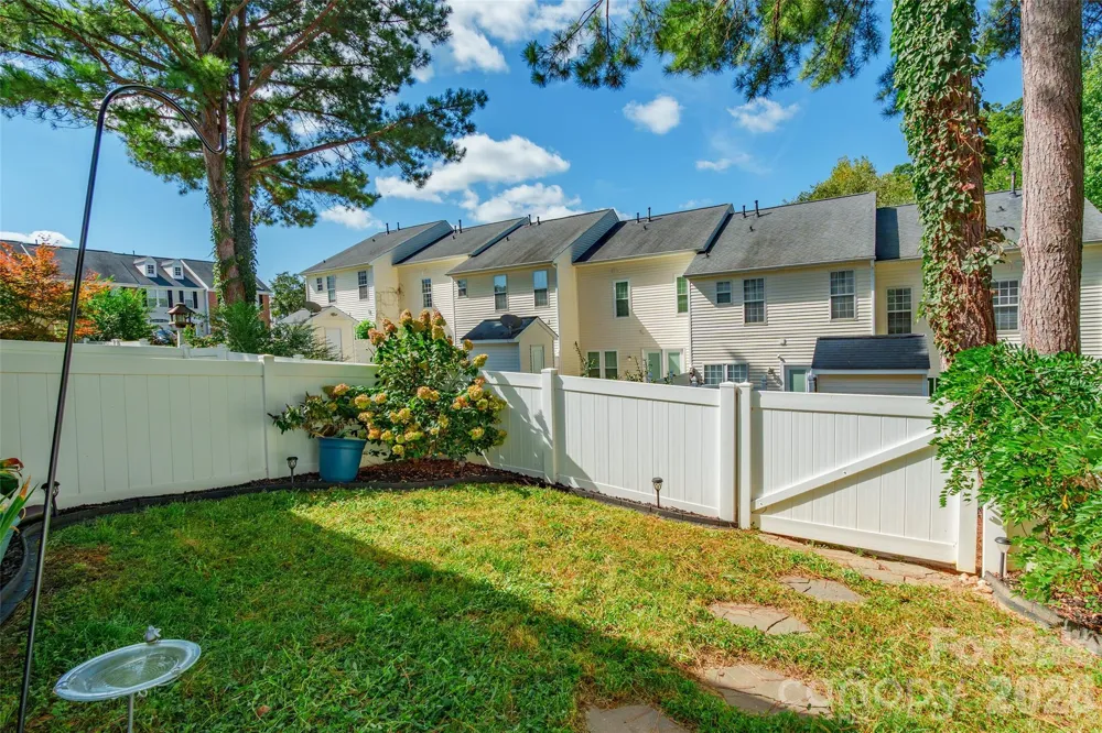 4001 Waterside Lane #C Cramerton, NC 28032