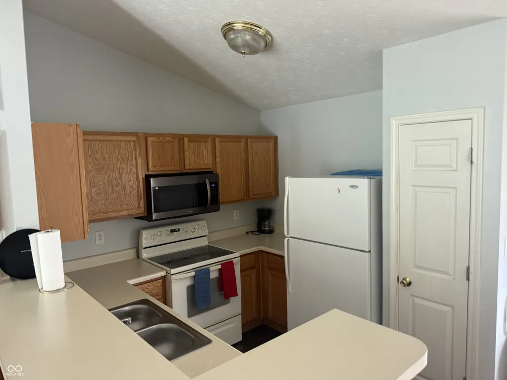 4948 Potomac Square Place #11 Indianapolis, IN 46268