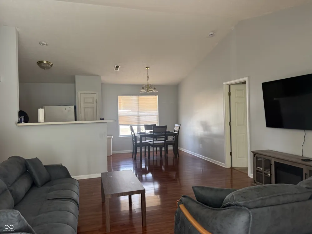 4948 Potomac Square Place #11 Indianapolis, IN 46268
