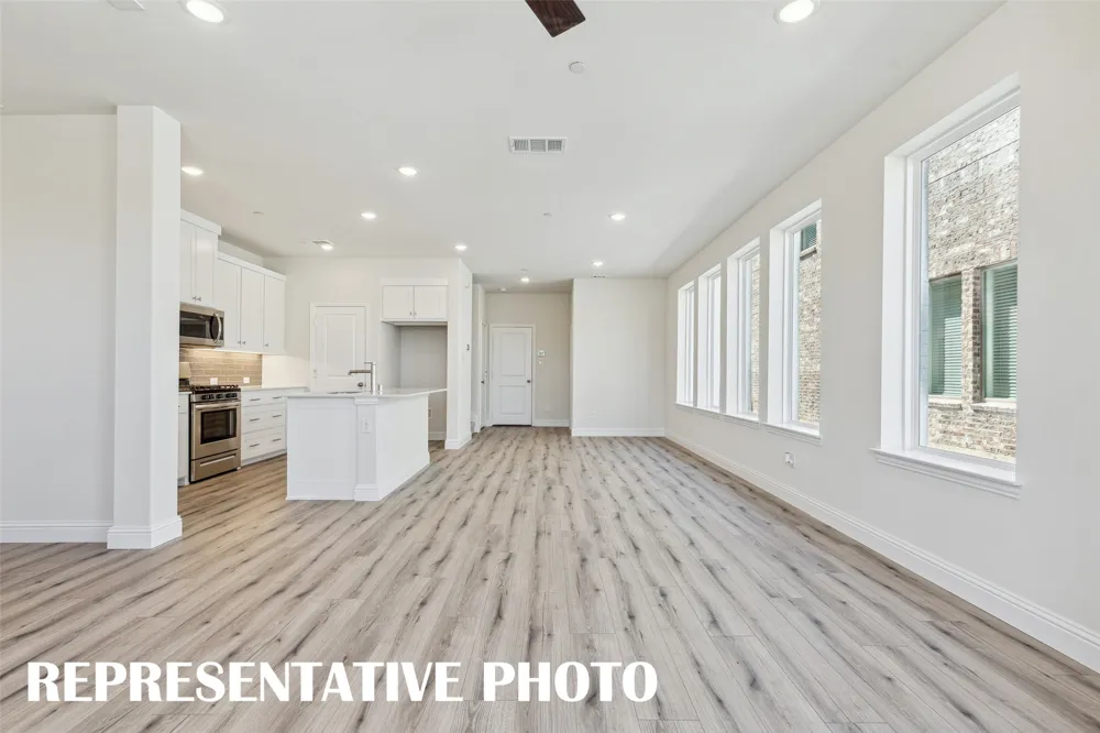 7324 Grant Avenue North Richland Hills, TX 76180