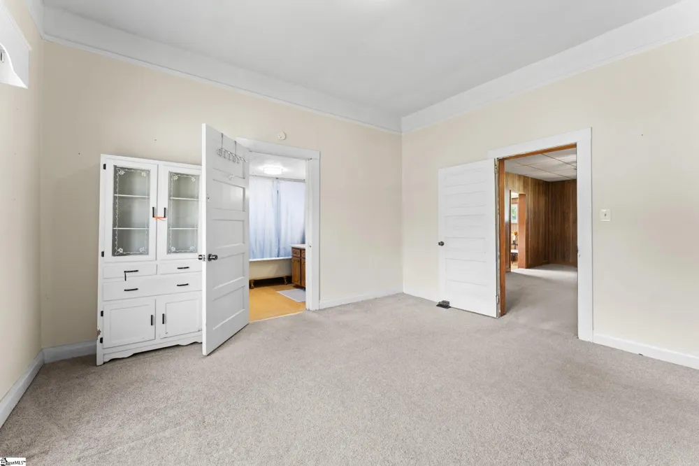 31 & 33 Greenwood Avenue Ware Shoals, SC 29692