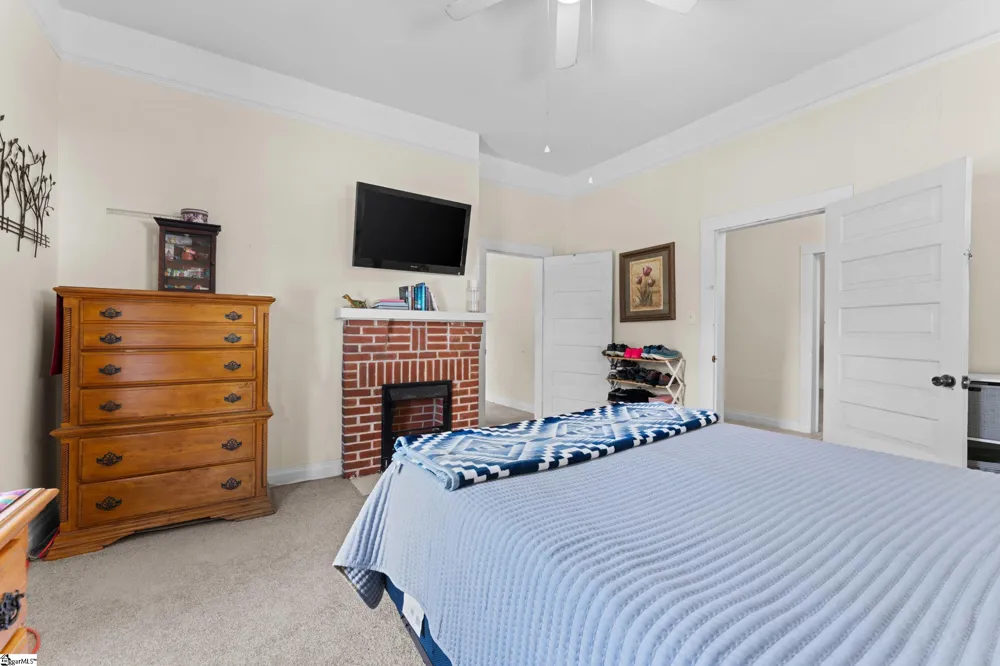 31 & 33 Greenwood Avenue Ware Shoals, SC 29692
