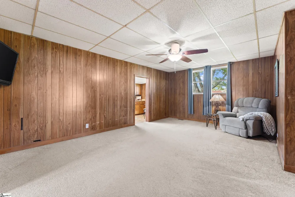 31 & 33 Greenwood Avenue Ware Shoals, SC 29692