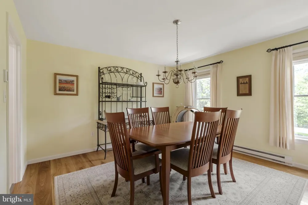 2225 LAUREL SPRINGS DRIVE Narvon, PA 17555