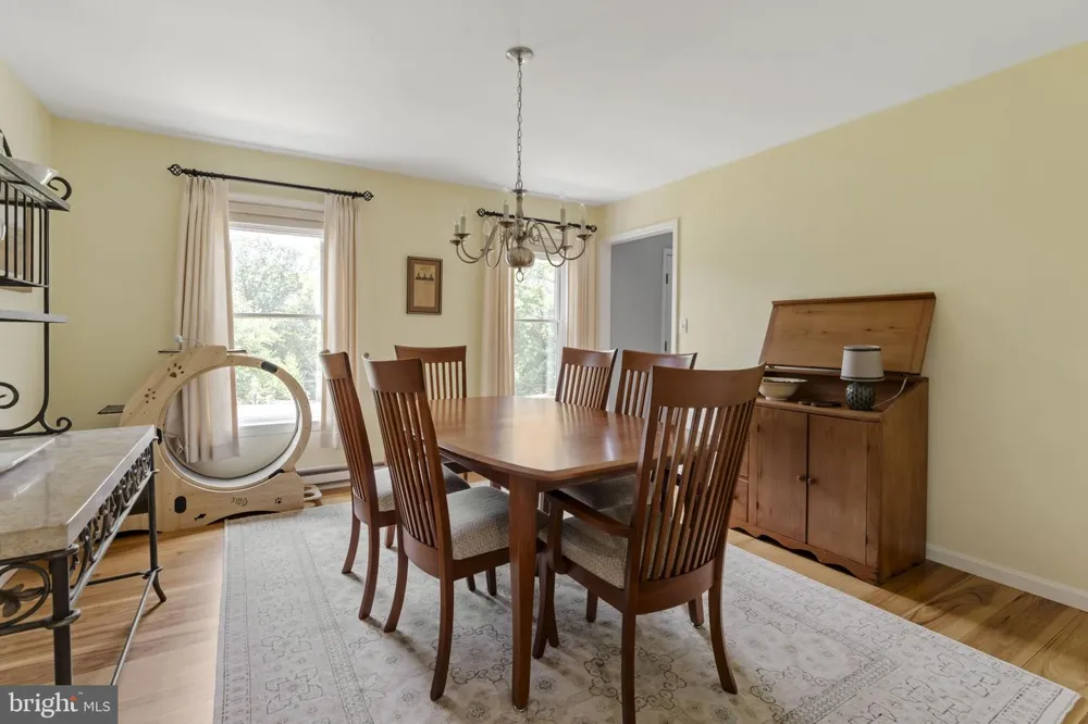 2225 LAUREL SPRINGS DRIVE Narvon, PA 17555