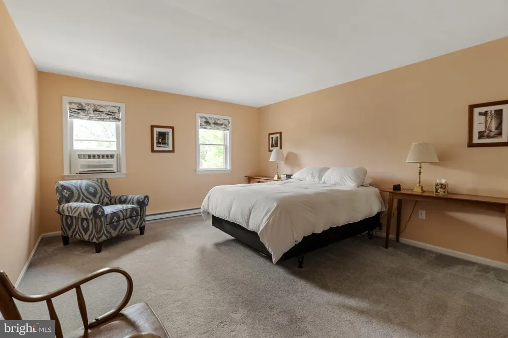 2225 LAUREL SPRINGS DRIVE Narvon, PA 17555