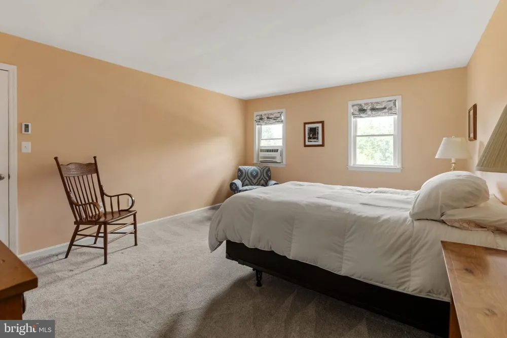 2225 LAUREL SPRINGS DRIVE Narvon, PA 17555