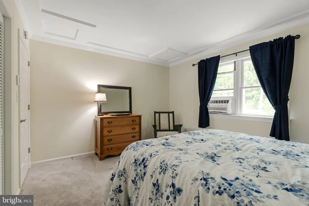 2225 LAUREL SPRINGS DRIVE Narvon, PA 17555