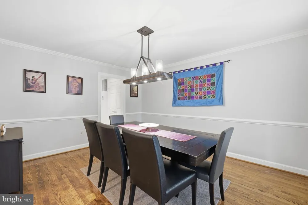 616 26TH STREET S Arlington, VA 22202