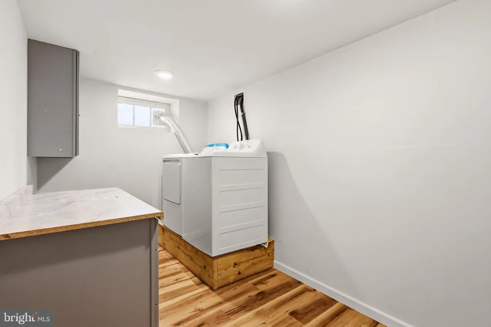 12 MORTON STREET Riverside, NJ 08075