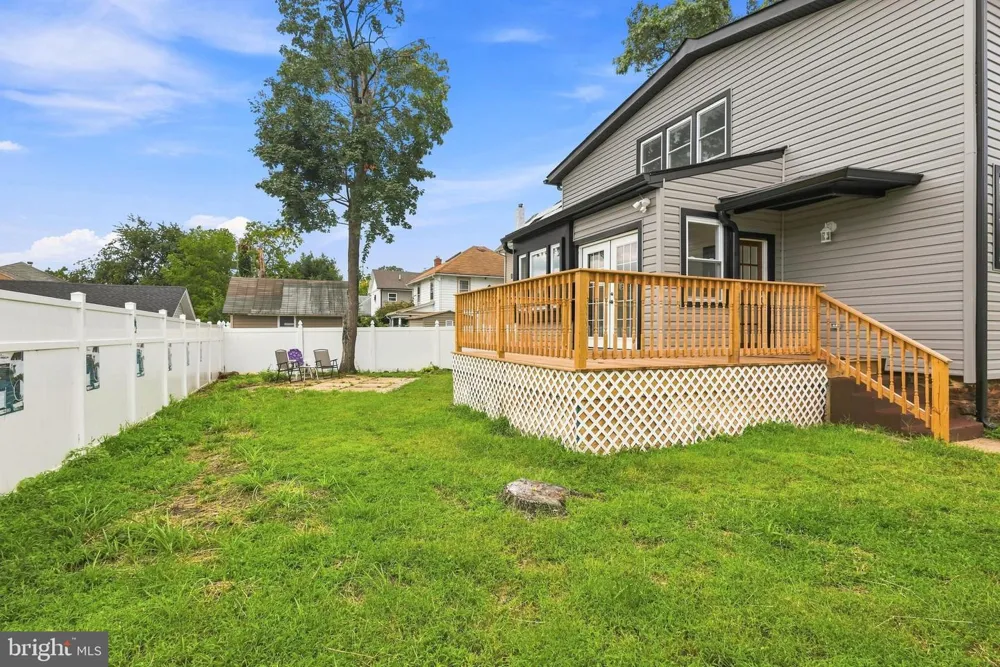 12 MORTON STREET Riverside, NJ 08075