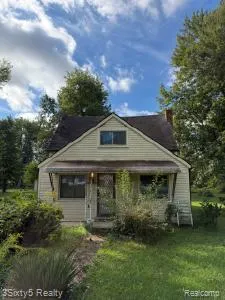 28121 Powers Street Westland City, MI 48186