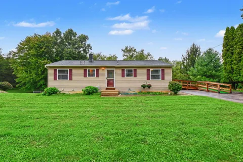 893 Maplehill Avenue SE
