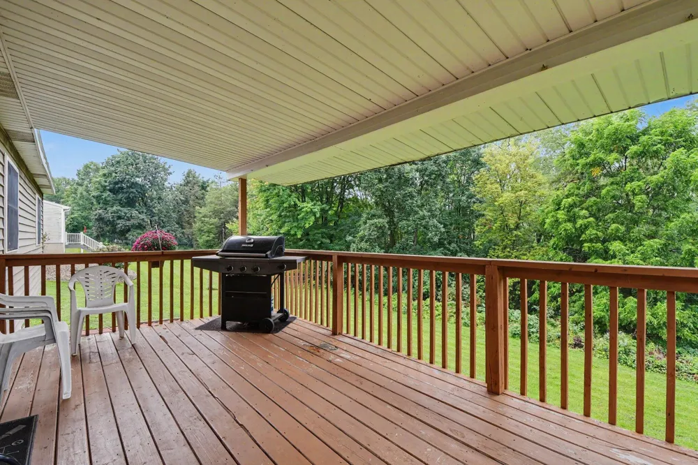 893 Maplehill Avenue SE Ada Township, MI 49301