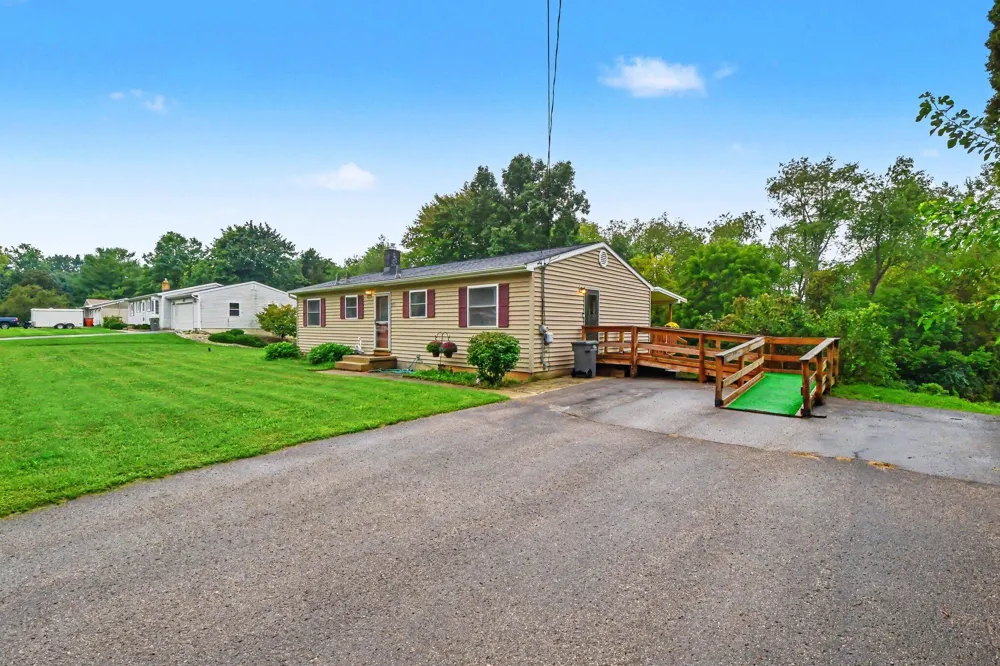 893 Maplehill Avenue SE Ada Township, MI 49301