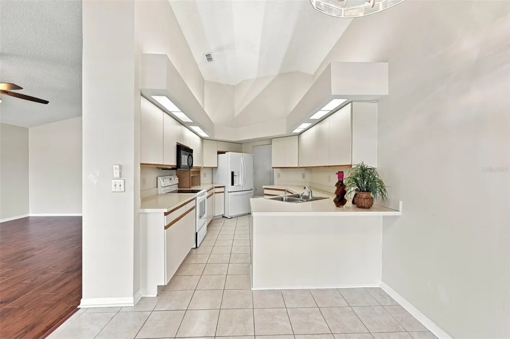 321 NORTHWAY DRIVE Sun City Center, FL 33573